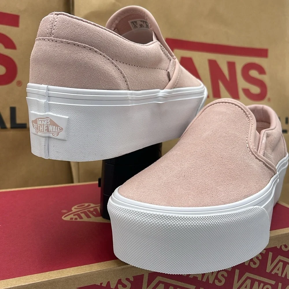 Vans WMNS Platform Sneakers Classic Slip-On Stackform Mono Embroidery Rose Smoke